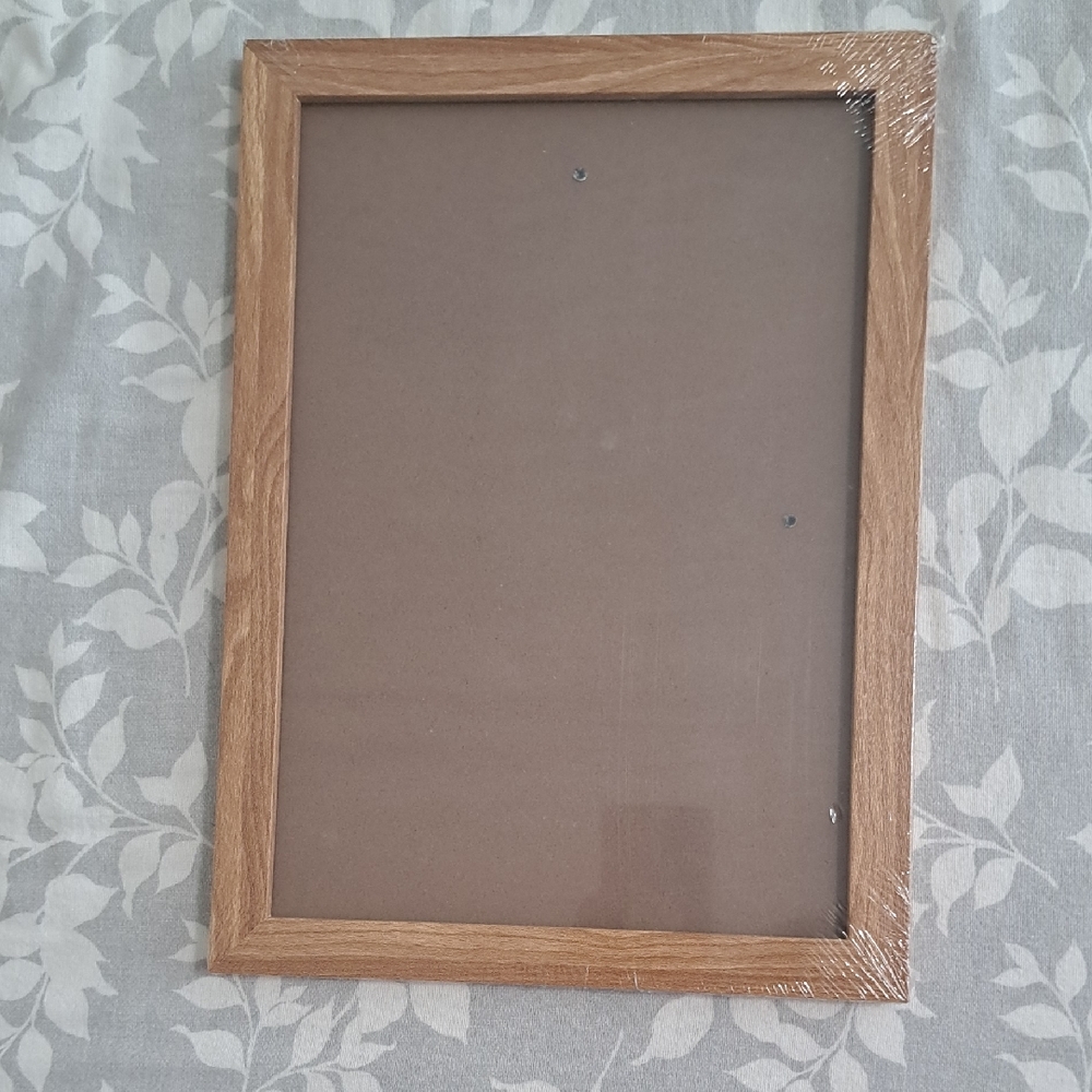 3/$10 💫 New A4 Sized Wooden Picture Frame